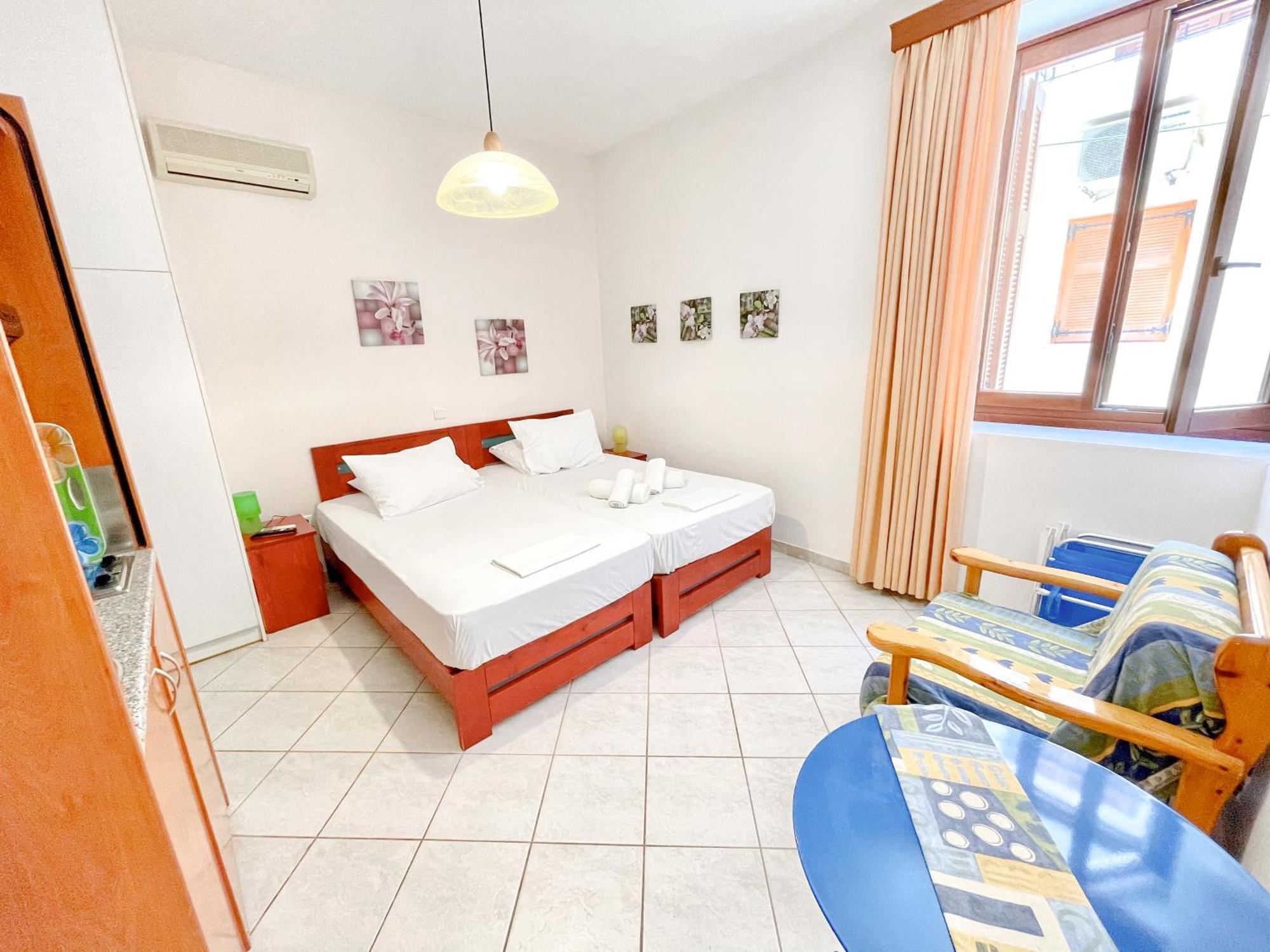 Koróni Xenios Zeus Rooms מראה חיצוני תמונה