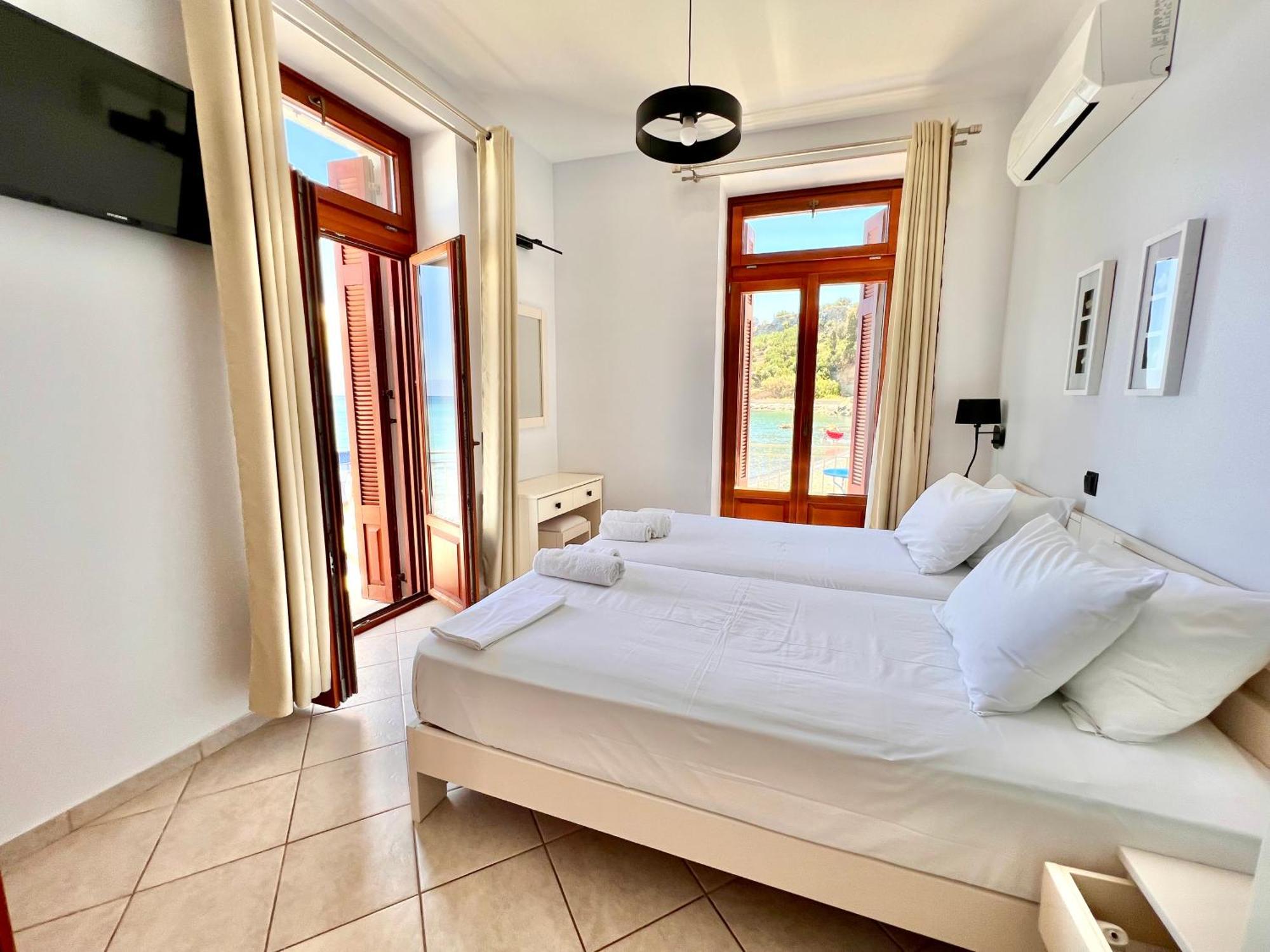 Koróni Xenios Zeus Rooms מראה חיצוני תמונה